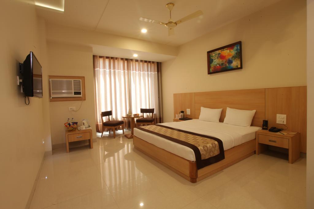 โฮเต็ล วิงสตัน โกเวอธาน Hotel Radha Kund ห้อง รูปภาพ